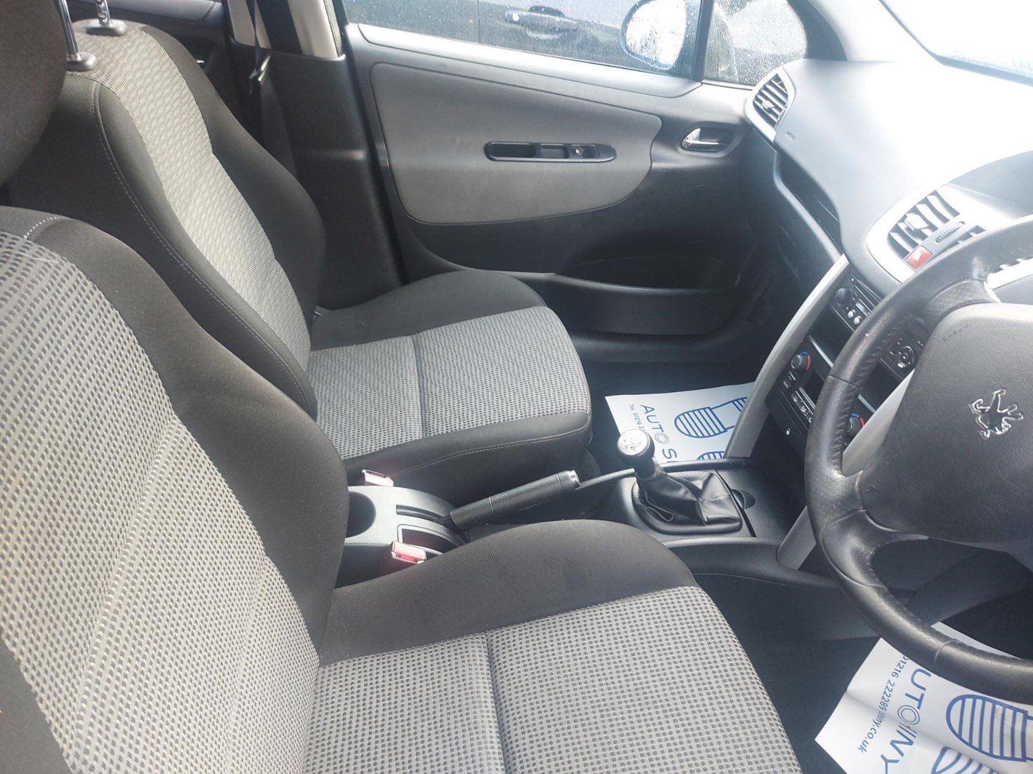 2010 Peugeot 207 – photo 7