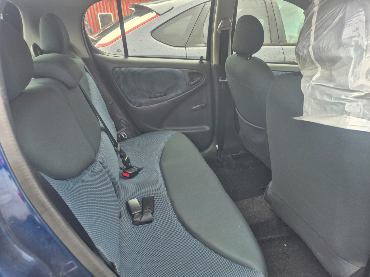 2004 Toyota Yaris – photo 5