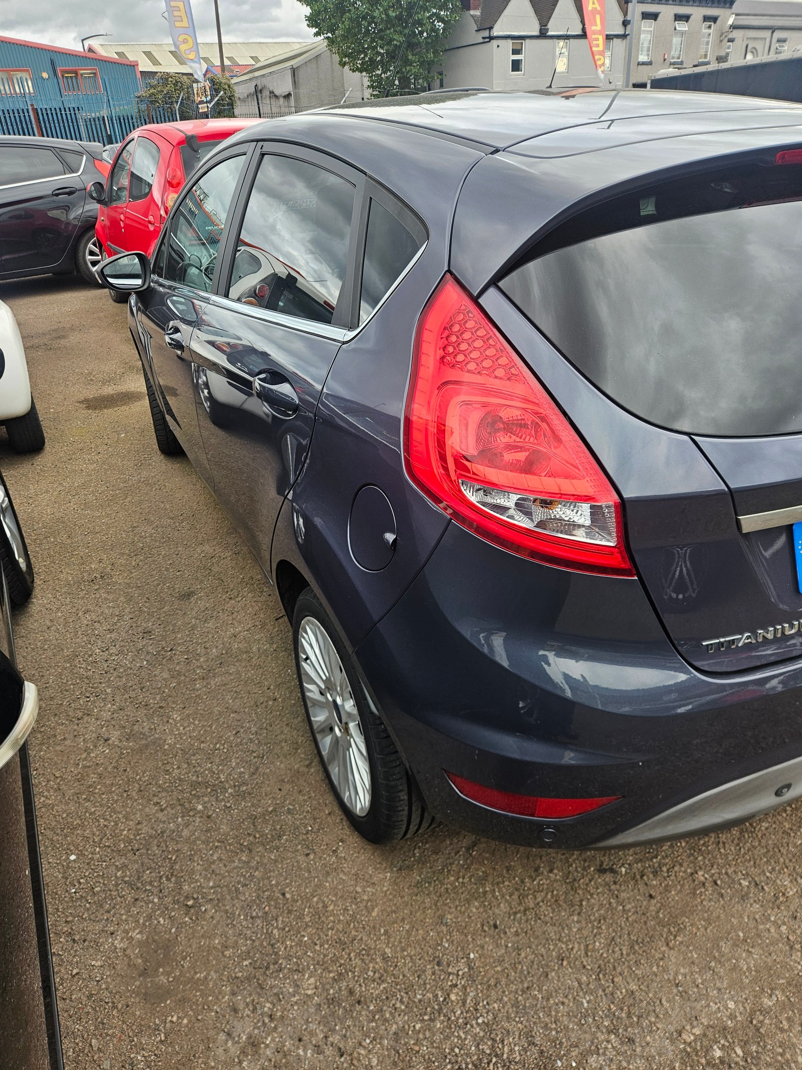 2012 Ford Fiesta – photo 3