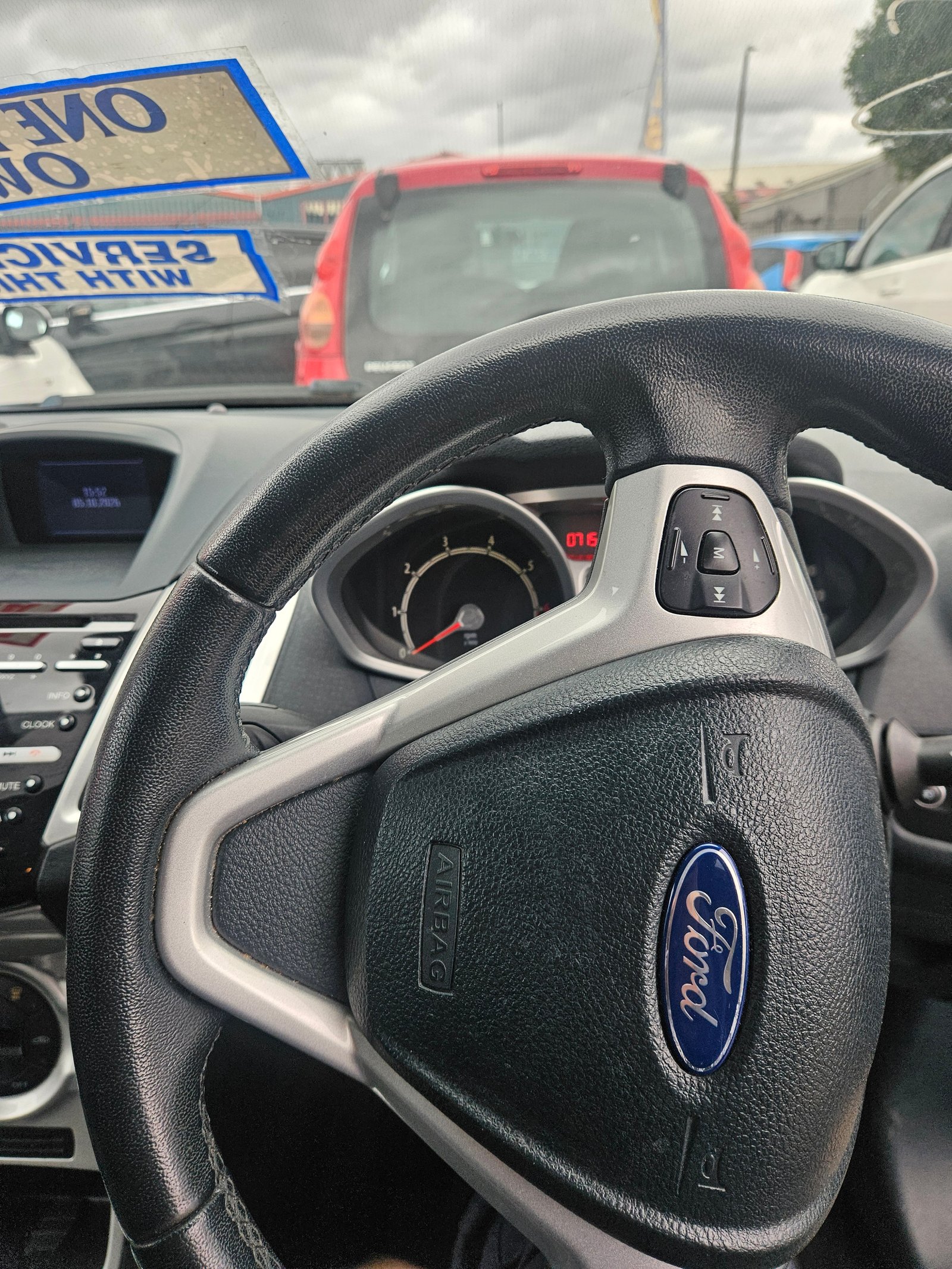 2012 Ford Fiesta – photo 5